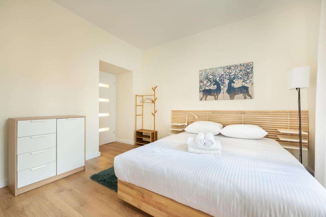 Ochota Sunny Apartment Варшава Екстериор снимка