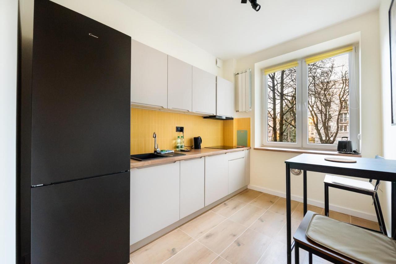 Ochota Sunny Apartment Варшава Екстериор снимка