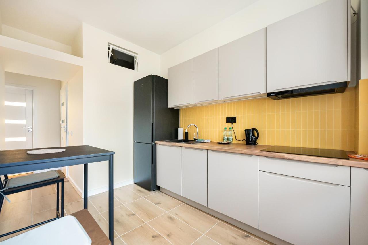 Ochota Sunny Apartment Варшава Екстериор снимка